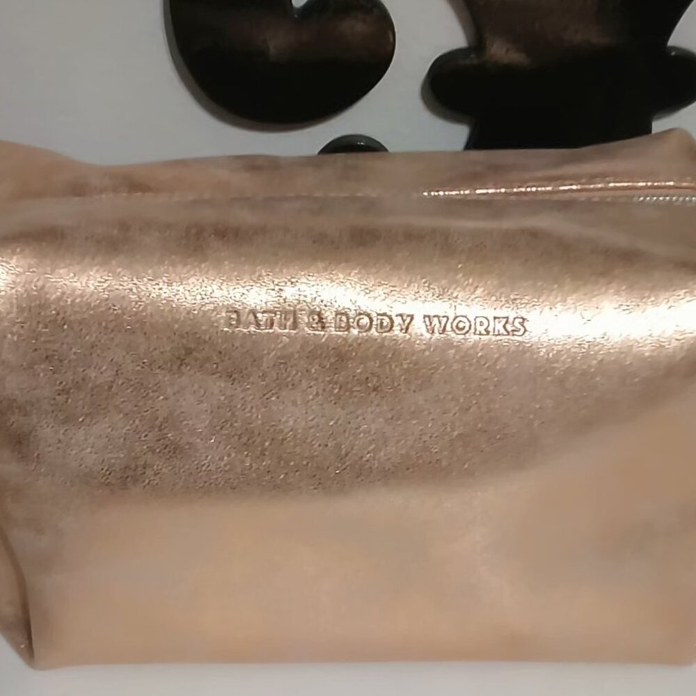 Bath and Body Works Travel bag gold